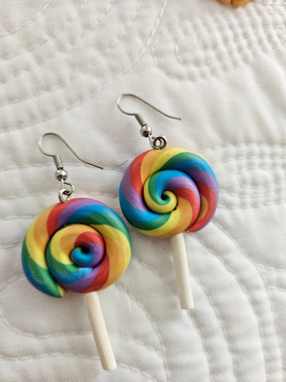 Cute earings bundle - Picture 2 of 16
